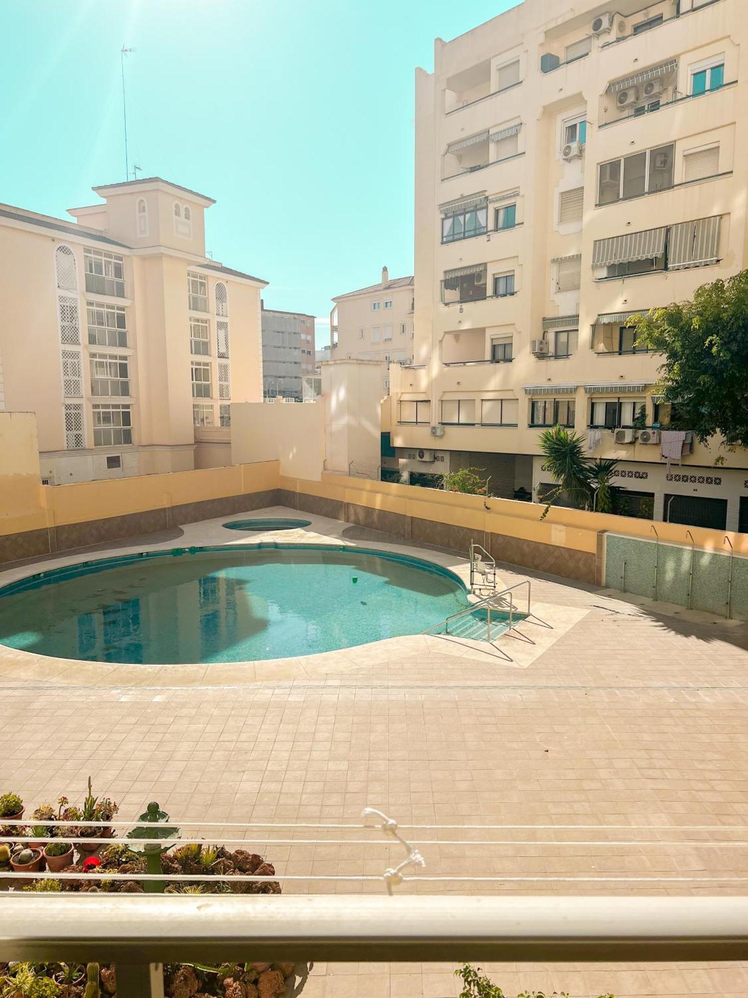 Appartement Cozy And Bright Flat With Pool à Torremolinos Extérieur photo