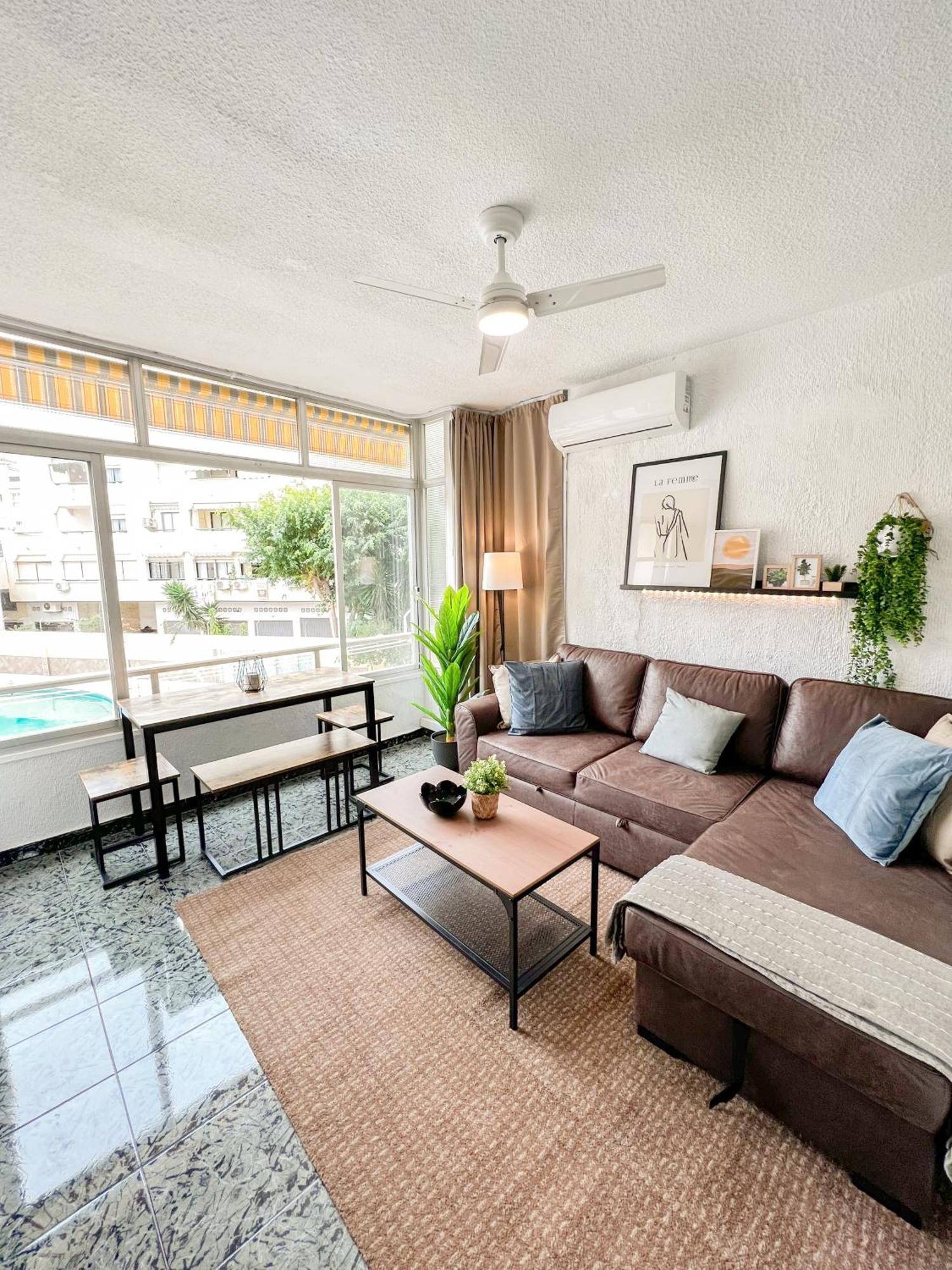 Appartement Cozy And Bright Flat With Pool à Torremolinos Extérieur photo