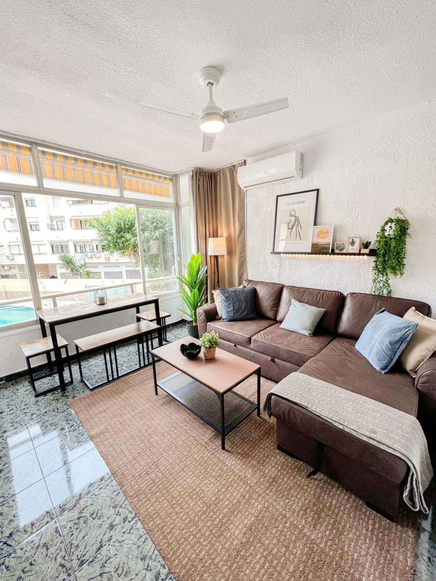 Appartement Cozy And Bright Flat With Pool à Torremolinos Extérieur photo